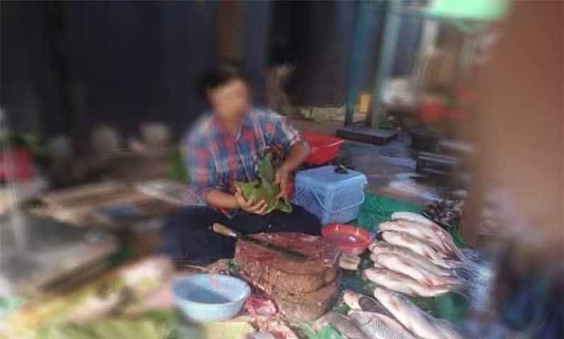 သာပေါင်းတွင် ဖက်နှင့်ထုတ်ပြီးဈေးမရောင်းသည့် ဈေးသည်များ ဒဏ်ငွေ သောင်းချီ ပေးနေရ