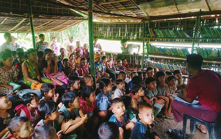 ရခိုင်စစ်ရှောင်ကလေးငယ်များ ပညာသင်ကြားနိုင်ရန် စာသင်ဆောင်များ လိုအပ်နေ