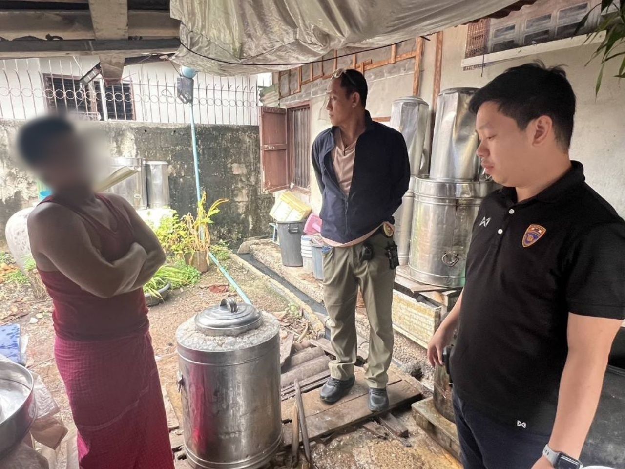 ဘန်ကောက်တွင် ‌ရေခဲမုန့်လုပ်ရောင်းသည့် မြန်မာ ၂ ဦး ဖမ်းဆီးခံရ 