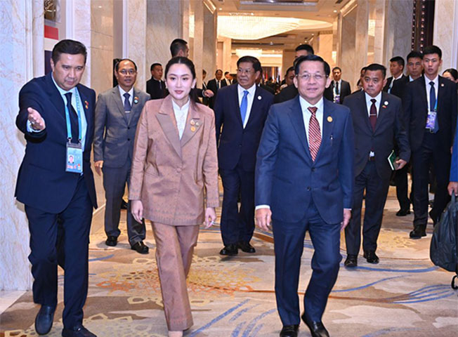 ထိုင်းဝန်ကြီးချုပ်နှင့် စစ်ခေါင်းဆောင် တွေ့ဆုံ၊ အွန်လိုင်းလောင်းကစားနှင့် အလုပ်သမားအရေးကိစ္စများ ဆွေးနွေး 