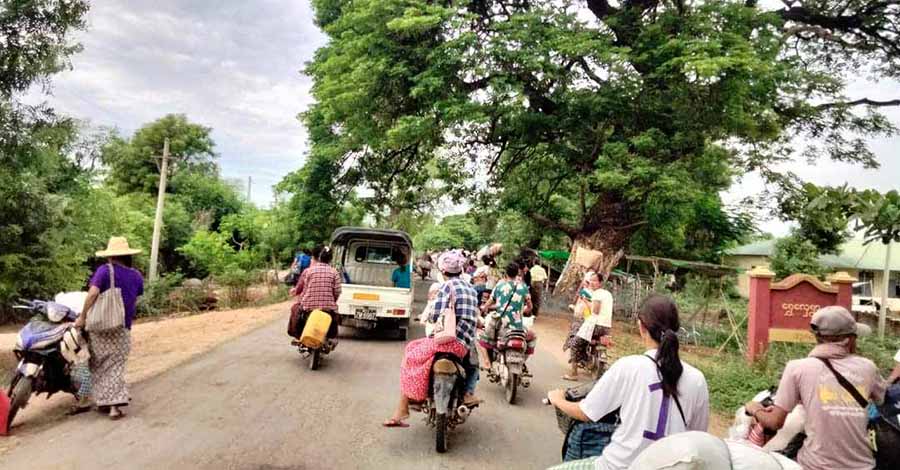 မတ္တရာနှင့်  ဘုတလင်၌  စစ်တပ်က စစ်ကြောင်းထိုးပြီး ရွာမီးရှို့ ၊ ပြည်သူသောင်းချီ ထွက်ပြေး