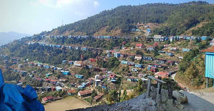 စစ်တပ် လက်နက်ကြီးကြောင့် ကလေးမြို့ရှိ နေအိမ်အချို့ ပျက်စီး၊ ပုလဲမြို့တိုက်ပွဲကို စစ်တပ်က လေကြောင်းပစ်ကူပေး