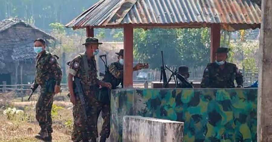 ထီးလင်းမြို့တွင် စစ်ကောင်စီတပ်ဖွဲ့၀င် ၁ ဦး ကိုယ့်ကိုယ်ကိုယ် သေနတ်ဖြင့်ပစ်ခတ်ပြီး အဆုံးစီရင်