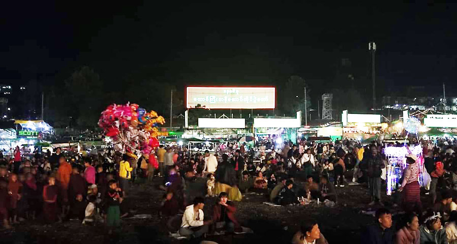 တန်ဆောင်တိုင် မီးပုံးအရေအတွက် လျော့နည်းသွားပြီး ကား၊ ဆိုင်ကယ်အပ်ခ ဈေးကြီးနေ