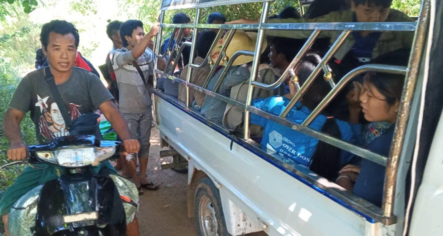 တိုက်ပွဲပြင်းထန်နေသည့် ပုလဲမြို့တွင်းက ပြည်သူ ၂၀၀ ကျော်ကို PDF ကယ်ထုတ်