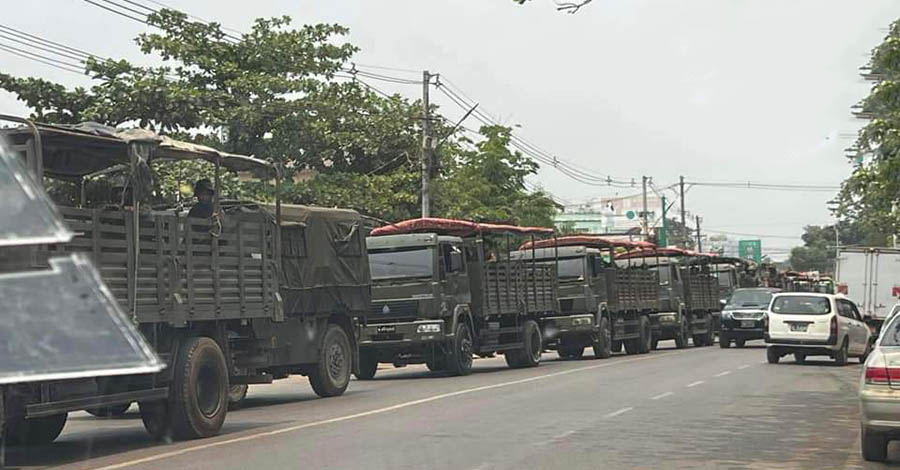 ကော့ကရိတ်-မြဝတီ အာရှလမ်းပိုင်းတွင် စစ်တပ်က  မြေပြင်၊ ဝေဟင် တိုက်ခိုက်နေ