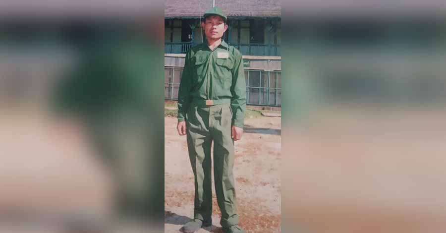 အုတ်ဖိုတွင် အုပ်ချုပ်ရေးမှူး ၁ ဦး ပစ်သတ်ခံရ