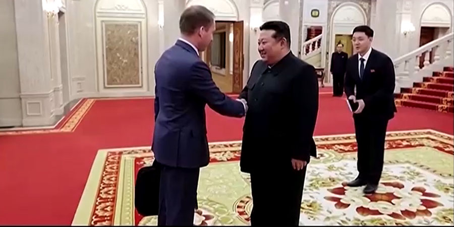 ရုရှား သယံဇာတရေးရာဝန်ကြီးနှင့် ကင်မ်ဂျုံအန်း တွေ့ဆုံ
