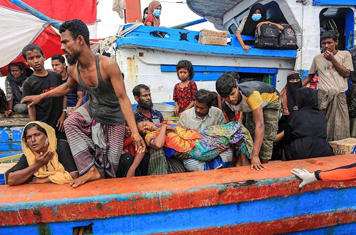ဟိုင်းကြီးကျွန်းအနီး ရိုဟင်ဂျာလှေမှောက်၊ ၁၇၄ ဦးသေဆုံး
