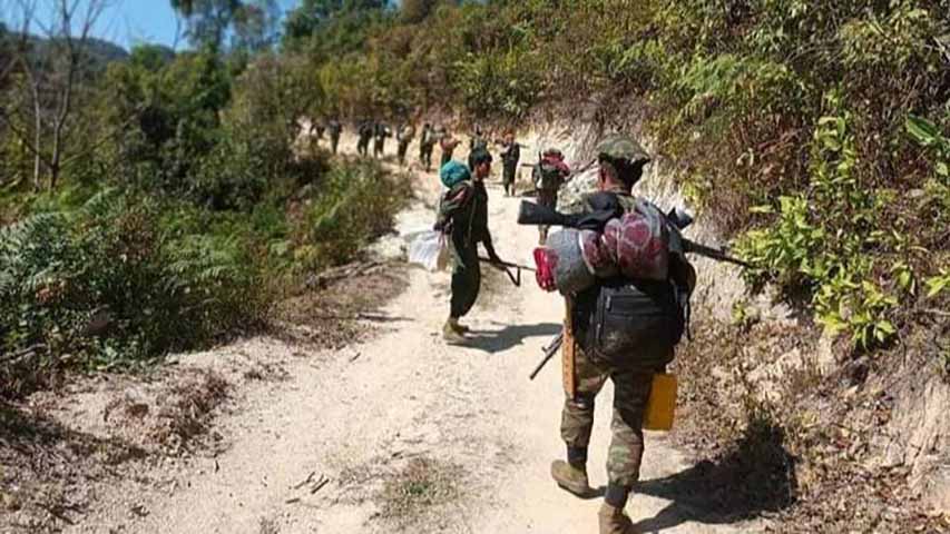 ဟုမ္မလင်းတွင် စစ်‌တပ်နှင့် ရှမ်းနီ စခန်းများကို KIA ပူးပေါင်းတပ်ဖွဲ့ သိမ်းပိုက်