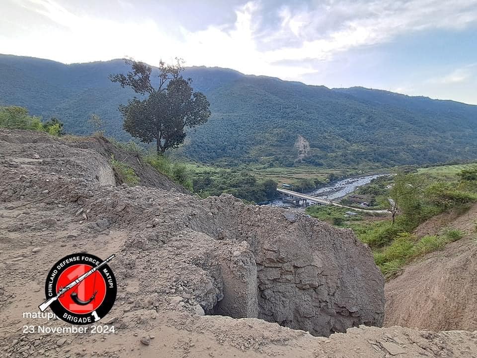 မီဇိုရမ်-မတူပီ ကားလမ်း ဖောက်လုပ်နေ