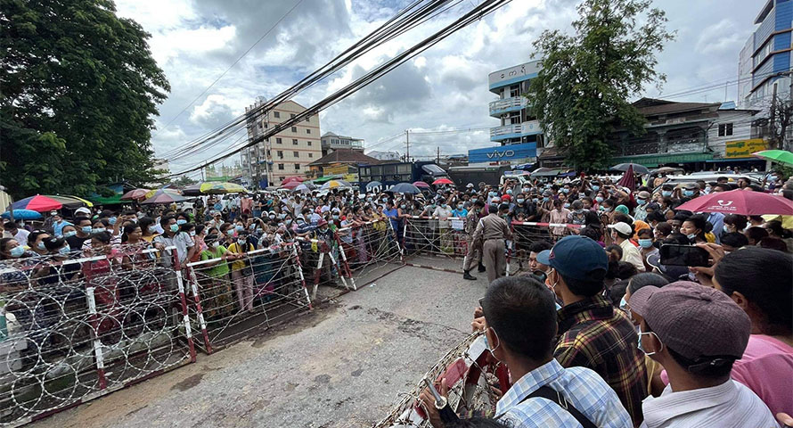 နိုင်/ကျဉ်းများအပါအဝင် အကျဉ်းသား ၅၀၀ ခန့်ကို အင်းစိန်ထောင်မှ သာယာဝတီထောင်သို့ ရွှေ့ပြောင်း