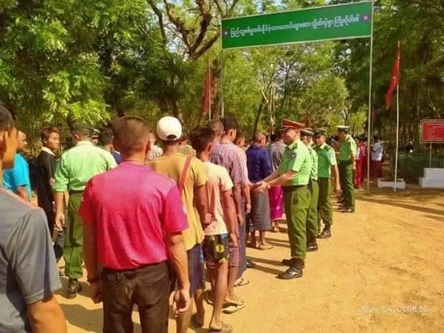 ညောင်တုန်းတွင် စစ်မှုထမ်း လူစားထိုးကြေး ကောက်ယူပြီး လူငယ်များကို ဖမ်းခေါ်နေ