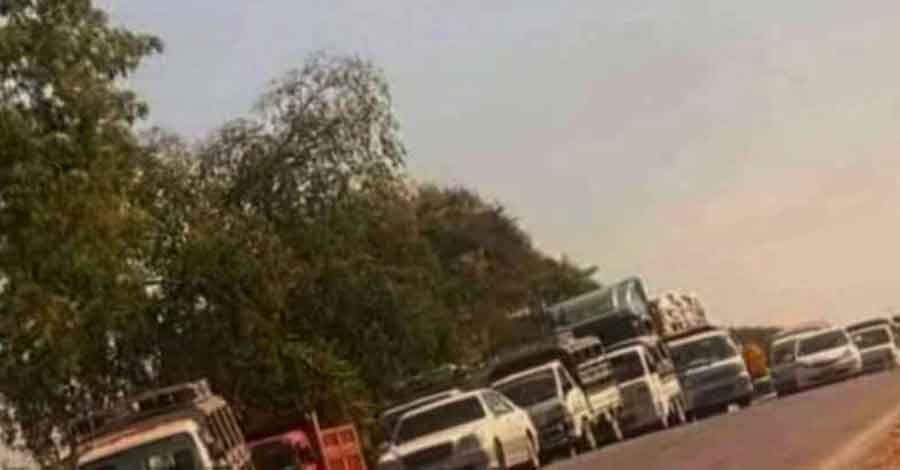 မန္တလေး-မုံရွာ လမ်းပေါ်  စစ်ကောင်စီတပ်ယာဉ်တန်း မိုင်းဆွဲခံရ