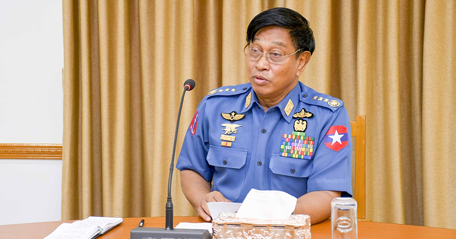 ကာကွယ်ရေးဝန်ကြီး ဗိုလ်ချုပ်ကြီး တင်အောင်စန်းကို ရာထူးမှဖယ်ရှား