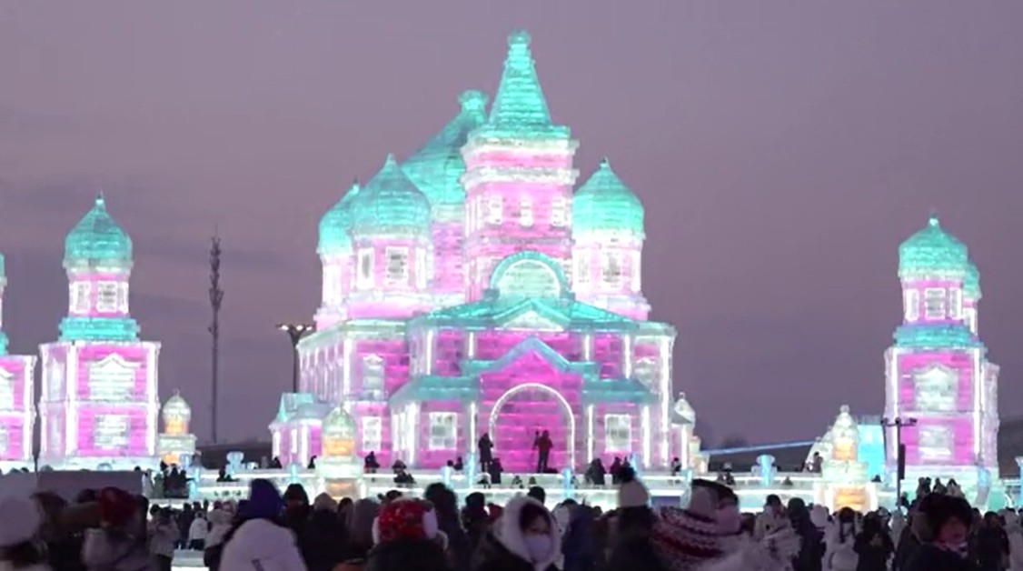 ကမ္ဘာ့အကြီးဆုံး ရေခဲပန်းခြံ တရုတ်နိုင်ငံတွင် ဖွင့်လှစ်