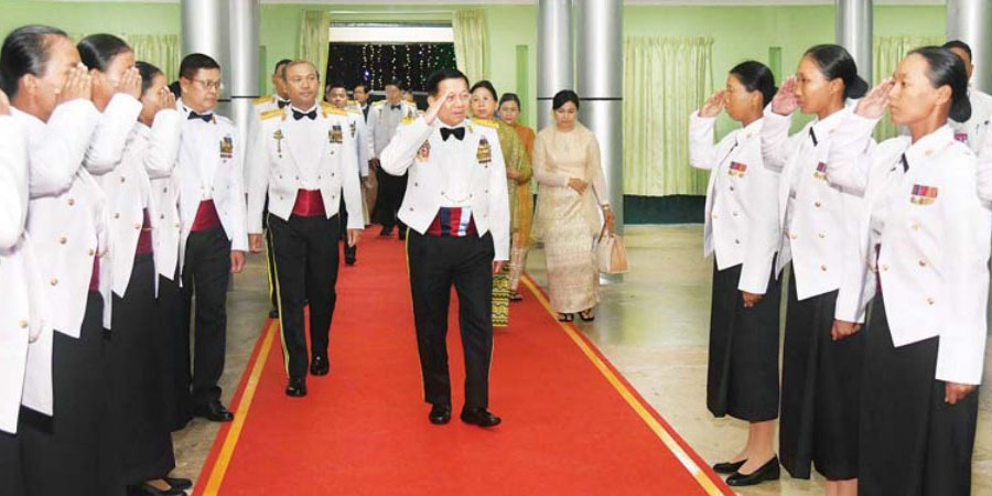 အမျိုးသမီးစစ်မှုထမ်းများ အဆက်မပြတ်မွေးထုတ်ပေးနေဟု စစ်ခေါင်းဆောင်ပြော