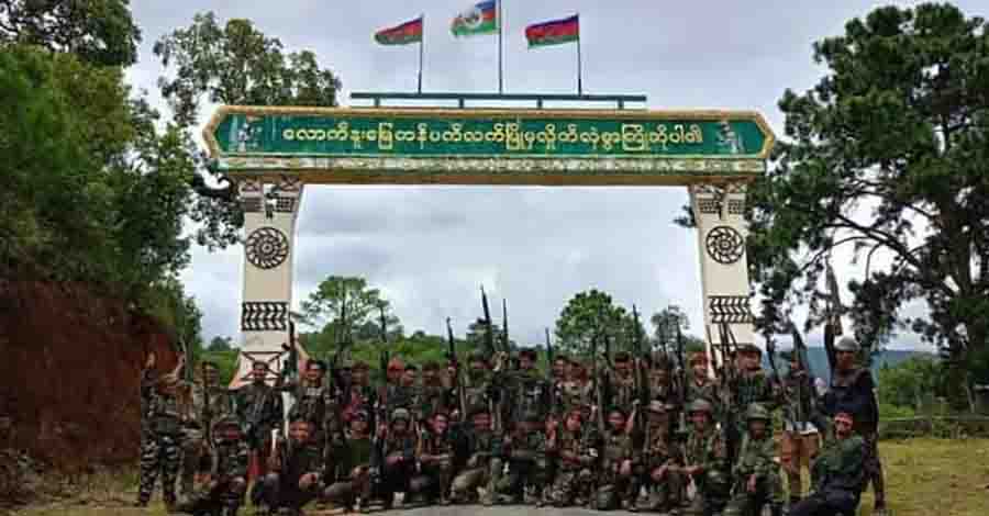 ကန်ပက်လက်ကို သိမ်းပိုက်ရရှိပြီးနောက် ချင်းတပ်ဖွဲ့များ မြို့လုံခြုံရေးဆောင်ရွက်နေ၊ စစ်သား ၁ ဦး ဂန့်ဂေါပကဖထံ အလင်းဝင်