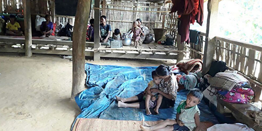 ခရစ္စမတ်ပွဲတော်ကို တိုင်းရင်းသားစစ်ဘေးရှောင်များ စိုးရိမ်စိတ်ဖြင့် ဖြတ်သန်း