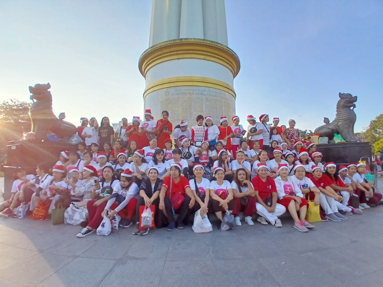 ရန်ကုန်မြို့ ခရစ္စမတ်နေ့မြင်ကွင်းများ (ဓာတ်ပုံ)