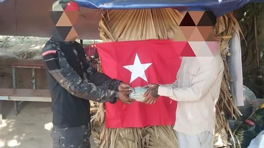 တောင်သာမြို့နယ်၌ ရဲတပ်ဖွဲ့ဝင် ၂ ဦး လက်နက်ခဲယမ်းနှင့် အလင်းဝင်