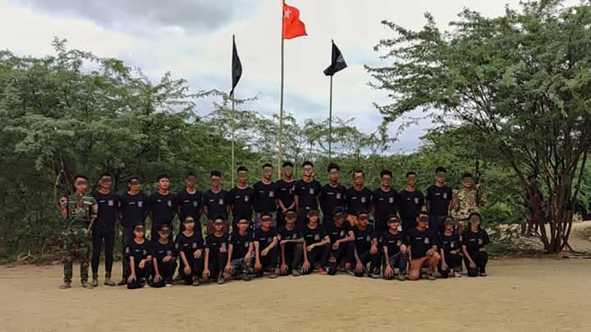 ကမ္မတွင် မိုင်းမတော်တဆပေါက်ကွဲပြီး PDF ရဲဘော် ၁ ဦး ကျဆုံး