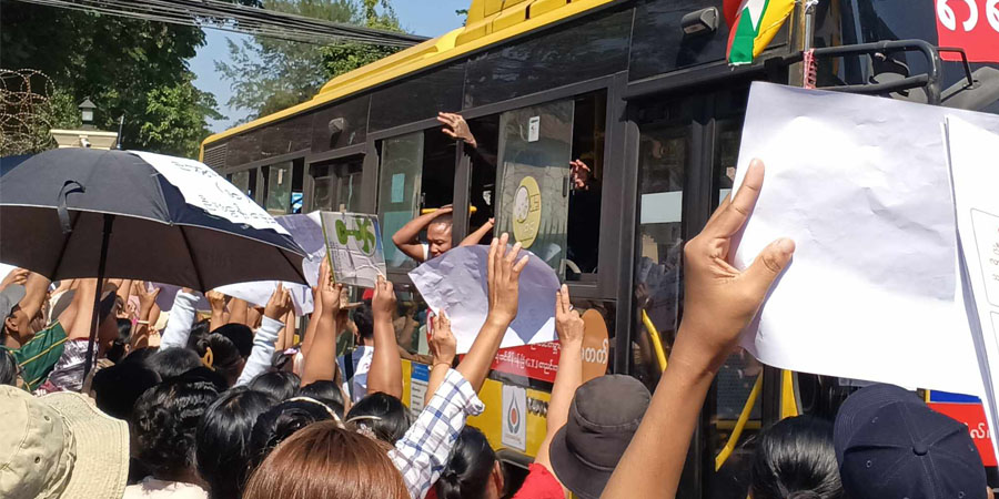 နိုင်ငံရေးအကျဉ်းသား ၃၀၀ ကျော်သာ ပြန်လွတ် 