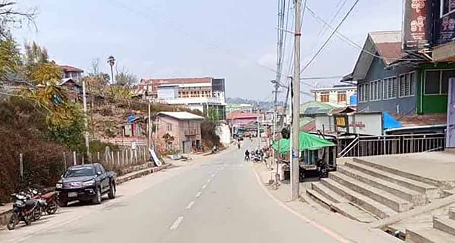 တီးတိန်မြို့တွင် စစ်ကျန်ဗုံးသီးဆော့ကစားသည့် ကလေးငယ် ၃ ဦး ဒဏ်ရာရ