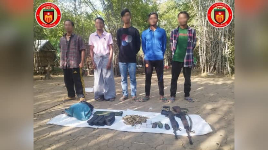 ဆောမြို့နယ်တွင် စစ်ကောင်စီတပ်ဖွဲ့ဝင် ၅ ဦးနှင့် ရဲတပ်သား ၁ ဦး လက်နက်ခဲယမ်းနှင့် အလင်းဝင်