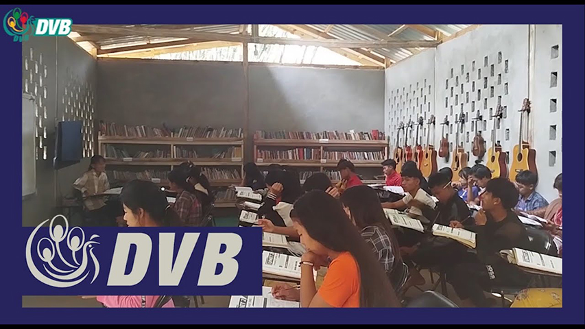 ထိုင်း-မြန်မာနယ်စပ်ရောက် ကရင်နီစစ်ရှောင်လူငယ်များ အခက်အခဲကြားမှ ပညာသင်ယူနေရ