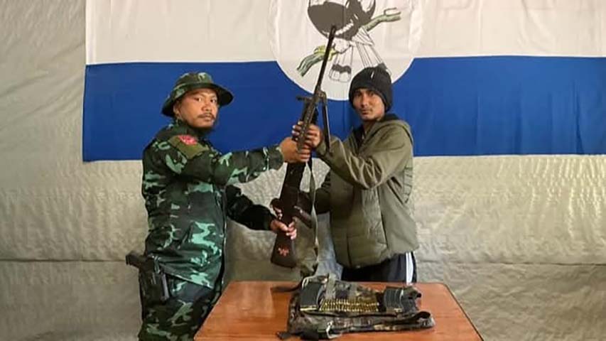 ဟားခါးနှင့်တီးတိန်တွင် ပျူစောထီး ၃ ဦး၊ ရဲ ၁ ဦး လက်နက်ခဲယမ်းများဖြင့်အလင်းဝင်