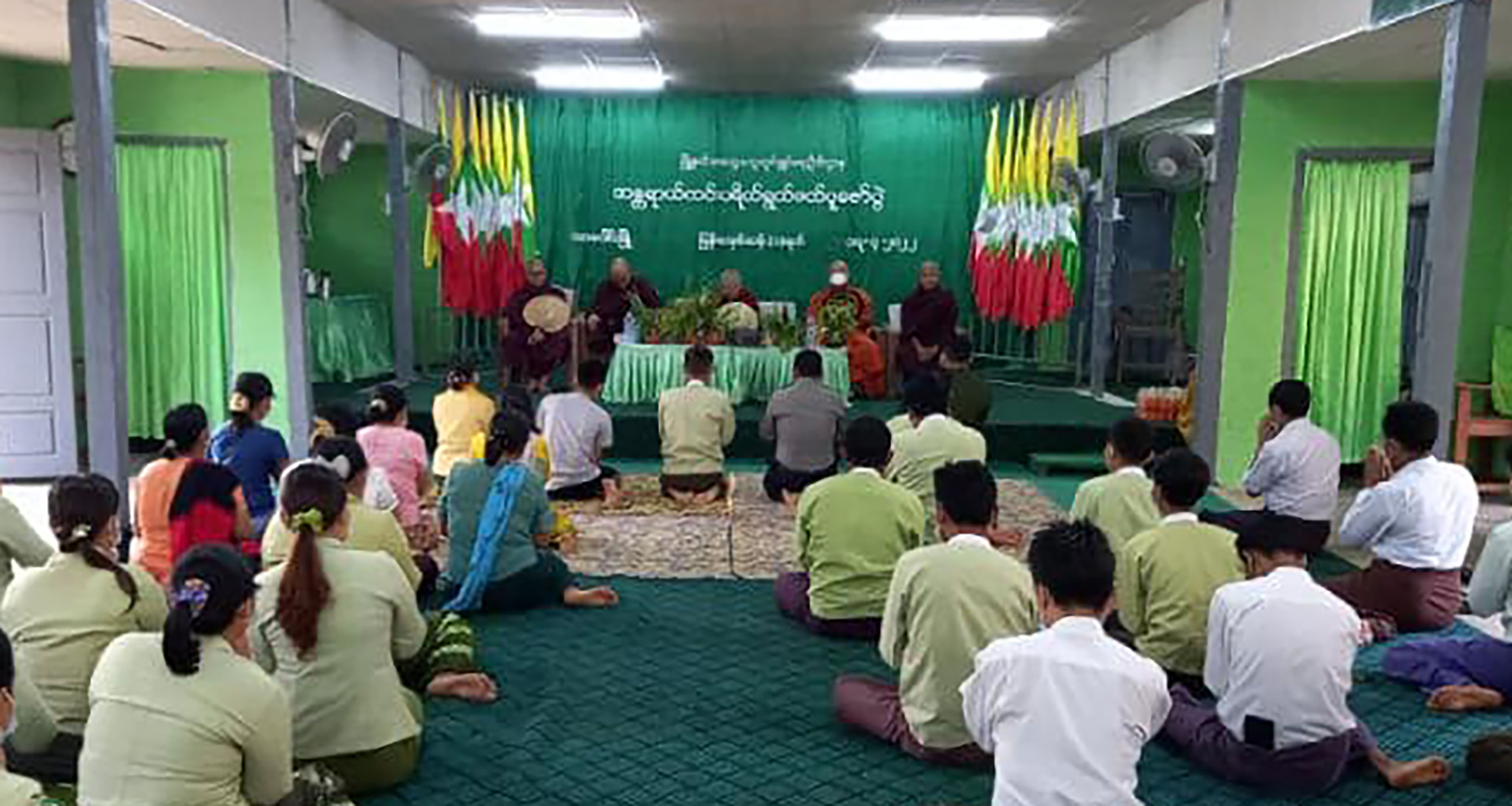 သာပေါင်းတွင် စစ်ခေါင်းဆောင်ညွှန်ကြားချက်ဖြင့် အန္တရာယ်ကင်း ပရိတ်၊ ပဋ္ဌာန်း ရွတ်ဖတ်