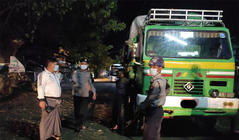 ရွှေသောင်ယံတွင် စားသောက်ကုန်နှင့်စက်သုံးဆီ သယ်ခွင့် ကန့်သတ်ထားသဖြင့် ဒေသခံများ အခက်ကြုံ 