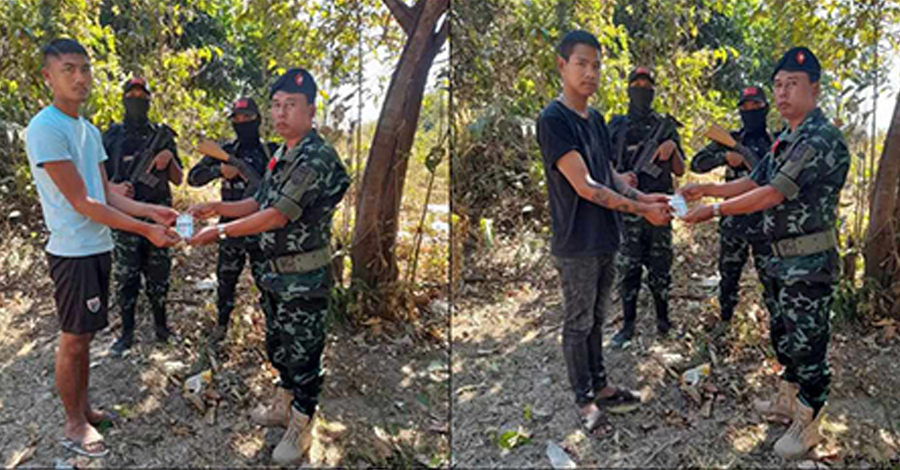 အောင်ဇေယျစစ်ကြောင်းကနေ အလင်းဝင် စစ်ကောင်စီတပ်ဖွဲ့ဝင် ၂ ဦးကို ငွေသားဆုချီးမြင့်