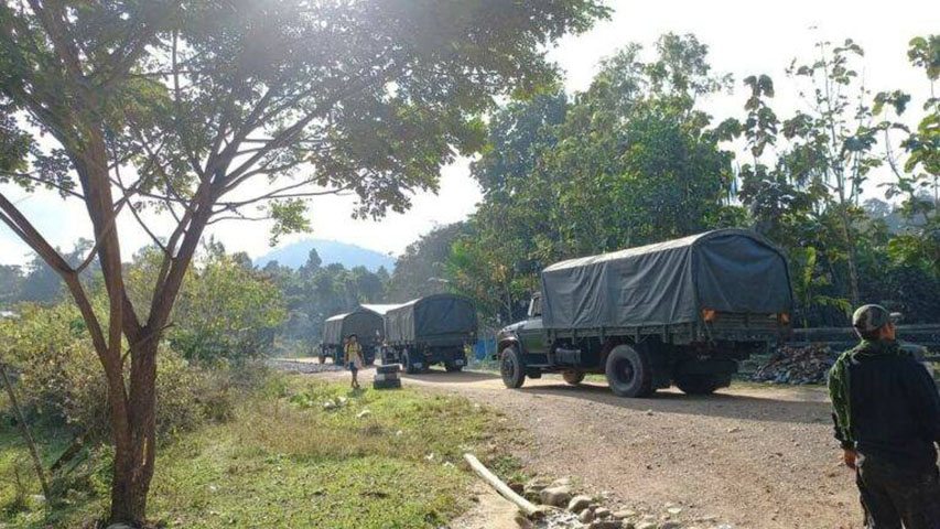 မြင်းခြံတွင် စစ်ကောင်စီ ရဲတပ်ဖွဲ့ မိုင်းဆွဲခံရ၊ သထုံ ဗိုလ်ခမ်းကွင်းတံတားအနီး မိုင်းပေါက်ကွဲ