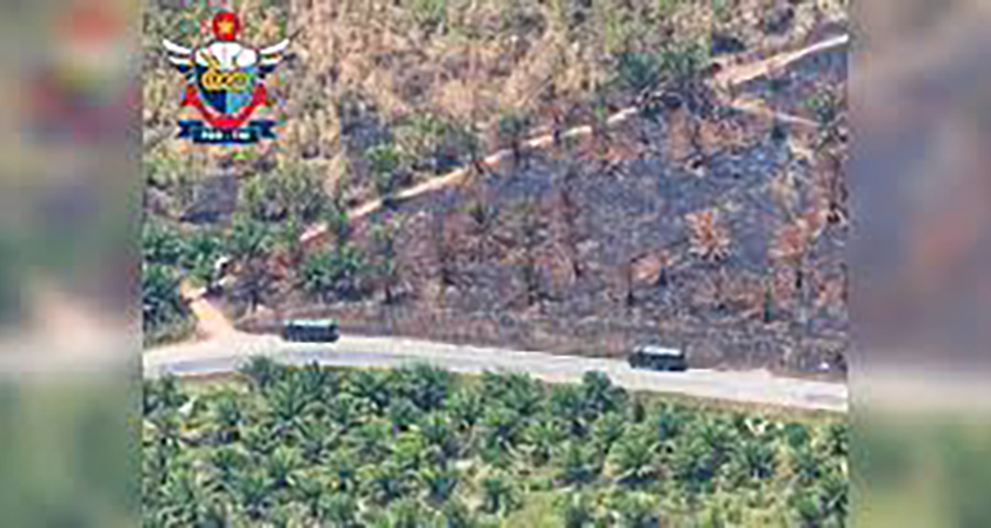 မောတောင်ဘက်ထွက်လာသည့် စစ်တပ်ရိက္ခာဖြည့်ယာဉ်တန်း မိုင်းဆွဲတိုက်ခိုက်ခံရ