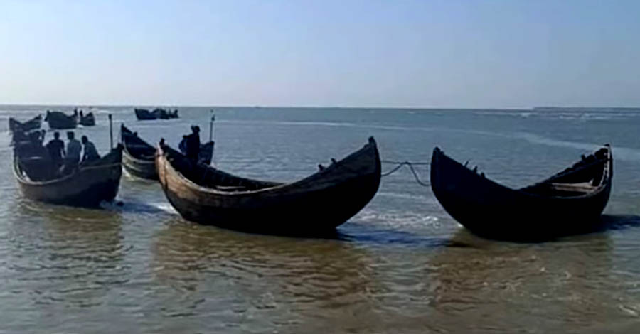 တရားမဝင် ငါးခိုးဖမ်းသည့် ဘင်္ဂလားဒေ့ရှ်လှေများကို အာရက္ခတပ်တော် အရေးယူစေလို 