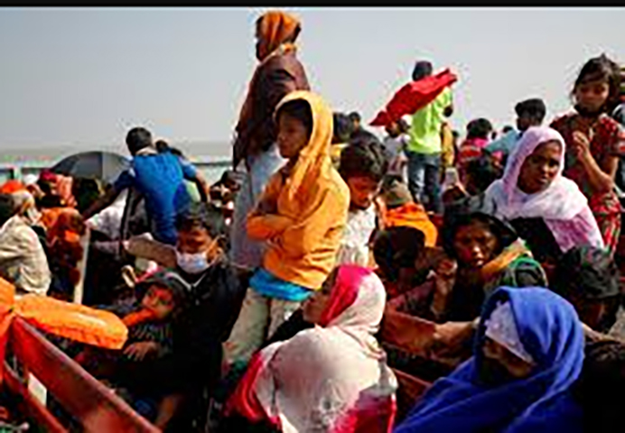 အင်ဒိုနီးရှားနိုင်ငံ အာချေးကမ်းခြေကို  ရိုဟင်ဂျာလှေစီးဒုက္ခသည် ၁၀၀ ကျော် ရောက်ရှိလာ