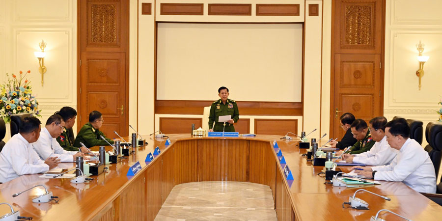 စစ်ခေါင်းဆောင်က ကာလုံအစည်းအဝေးခေါ်ယူပြီး အာဏာသိမ်းသက်တမ်း ၆ လထပ်တိုး