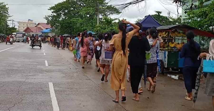 စစ်မှုထမ်းရမည်ကို စိုးရိမ်ပြီး လှိုင်သာယာစက်မှုဇုန်က အလုပ်သမားများ အလုပ်ထွက်