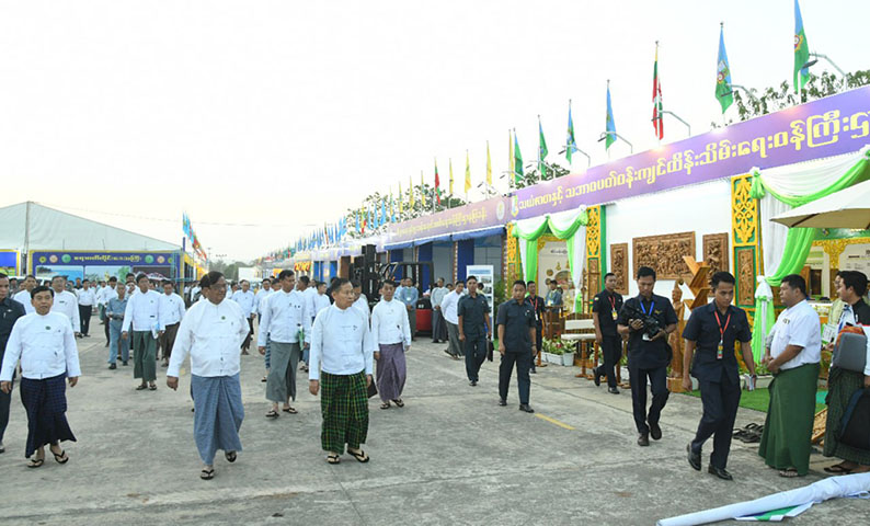 ဆိုလာစနစ်ဖြင့် တပိုင်တနိုင် လျှပ်စစ်ဓာတ်အားရရှိရေး ဆောင်ရွက်ရန် ဒုစစ်ခေါင်းဆောင်ပြော