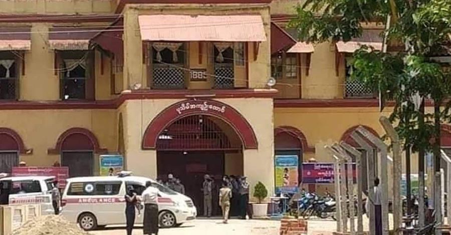 ပုသိမ်ထောင်ပတ်ဝန်းကျင်တွင် ကတုတ်ကျင်း အများအပြားတူးနေ