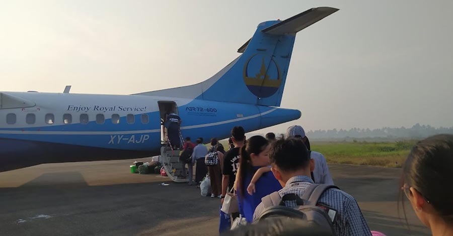 စစ်တွေတွင် ပစ်ခတ်မှုများ ဆက်ဖြစ်နေသဖြင့် ဒေသခံများ ထွက်ပြေးတိမ်းရှောင်
