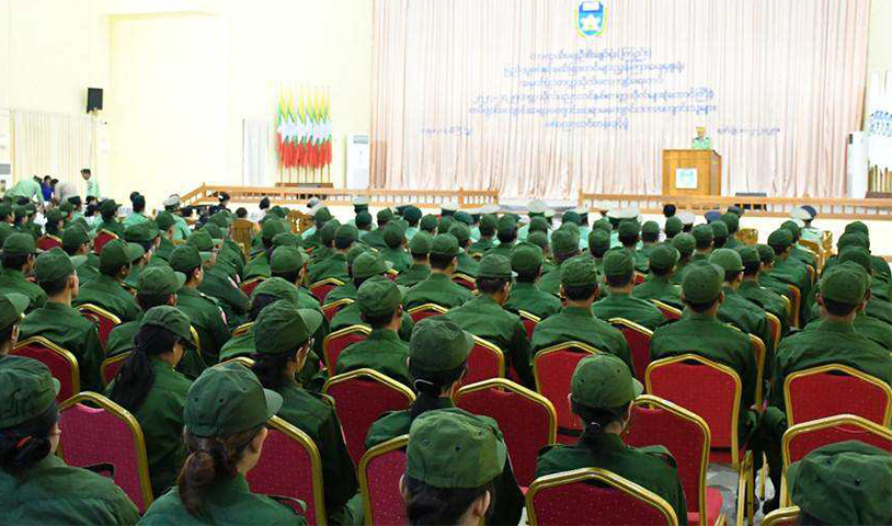 နိုင်ငံတဝန်းက တက္ကသိုလ်ဆရာနှင့် ကျောင်းသားများ စစ်သင်တန်းတက်ရ