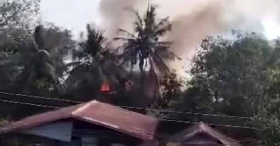 ပေါင်းတည်နှင့် ဒီပဲယင်းတွင် စစ်တပ်က မီးရှို့သဖြင့် နေအိမ် ၅၀ ခန့် ဆုံးရှုံး