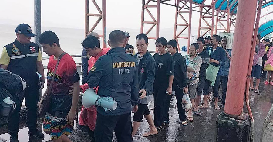 ရနောင်းအချုပ်မှ ပြန်လွတ်လာသည့် မြန်မာနိုင်ငံသား  ၂၀၀ ကို ကော့သောင်းဘက် ပြန်ပို့  