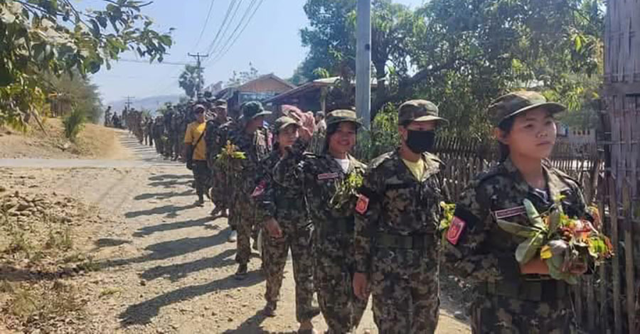 စလင်းမြို့နယ်က တော်လှန်ရေးအဖွဲ့ ၆ ဖွဲ့ တပ်ပေါင်းစုအဖြစ် ပူးပေါင်းဖွဲ့စည်း