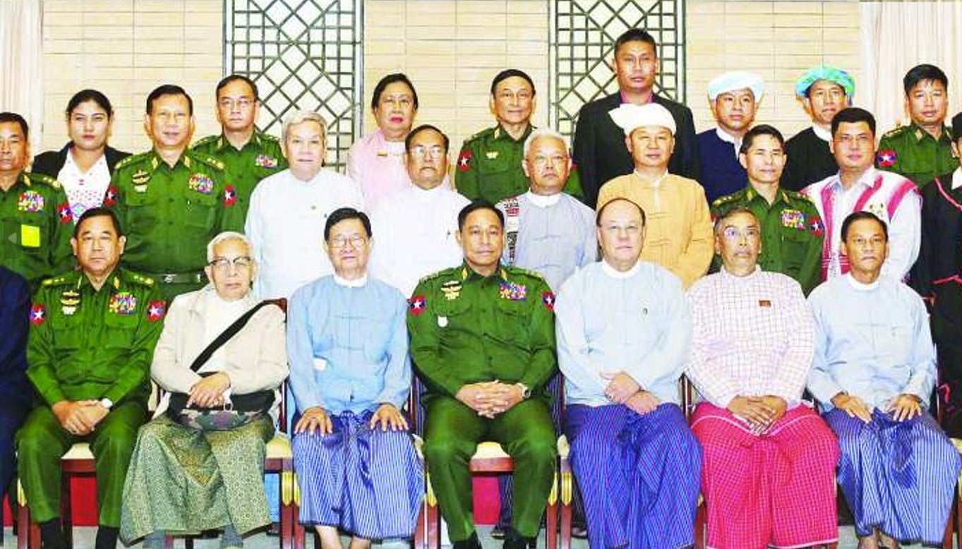 ငြိမ်းချမ်းရေး ဆွေးနွေးရာမှာ ပါခဲ့သည့် တပ်အရာရှိဟောင်းများကို စစ်ကောင်စီက ဂုဏ်ထူးဆောင်ဘွဲ့ ချီးမြှင့်