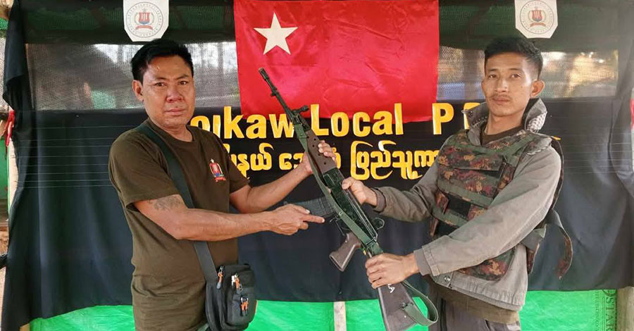 ဘောလခဲ ခမရ ၄၂၉ တပ်ရင်းက တပ်သား ၁ ဦး လက်နက်နှင့်တကွ အလင်းဝင်
