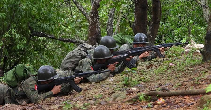 စစ်တွေနှင့် ကျောက်ဖြူတွင် တိုက်ပွဲပြင်းထန်နေ